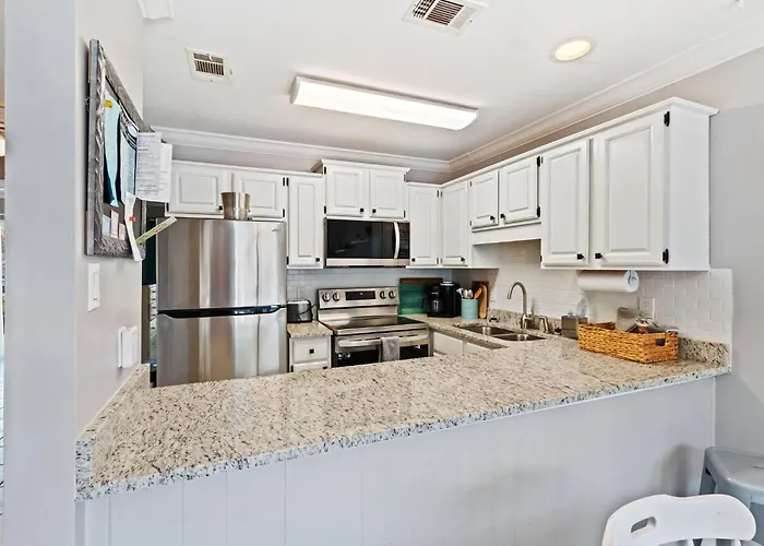 2-bedroom On W/pool Gulf Shores